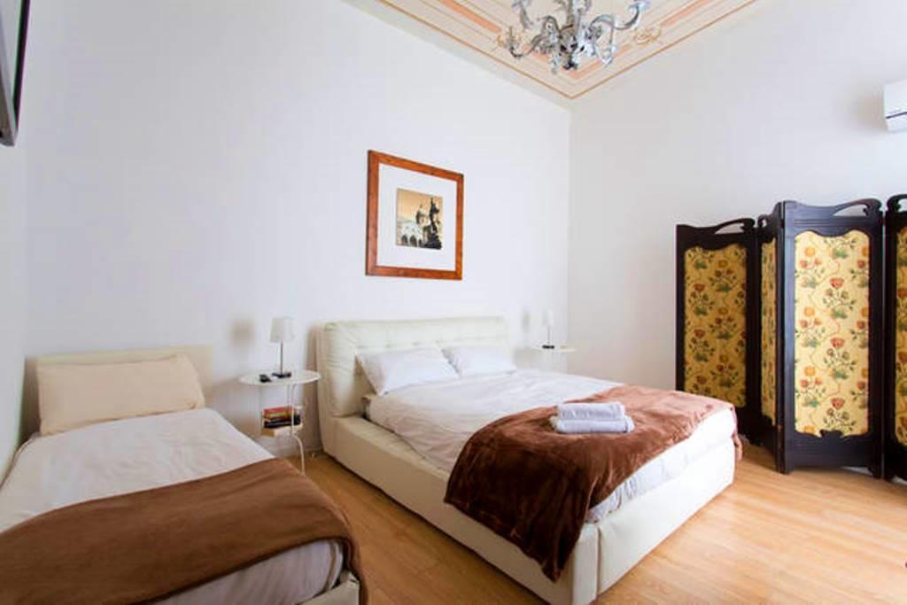 פלרמו Aragona Rooms מראה חיצוני תמונה
