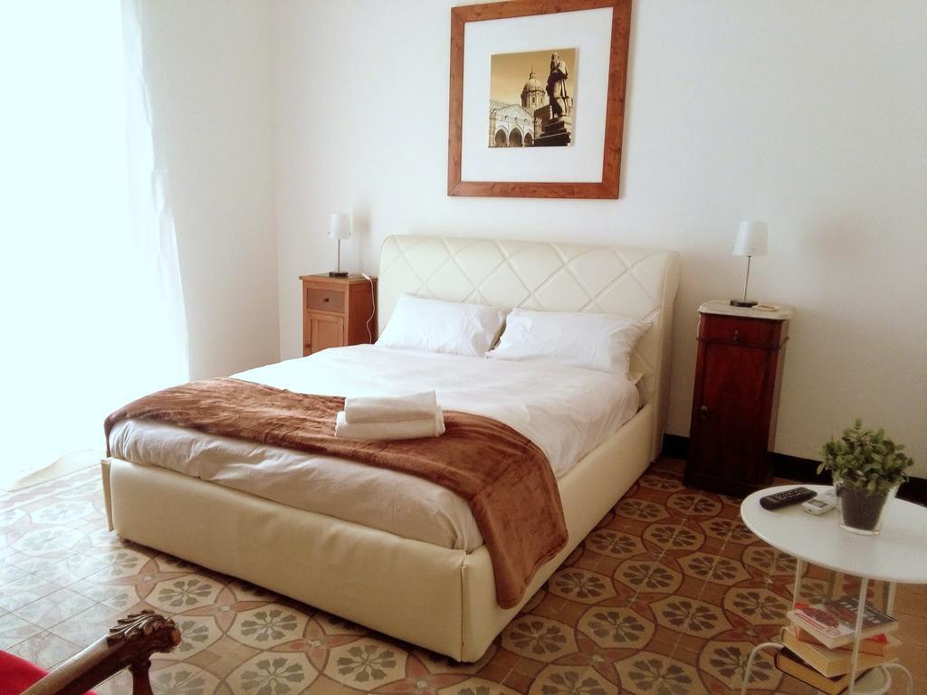 פלרמו Aragona Rooms מראה חיצוני תמונה